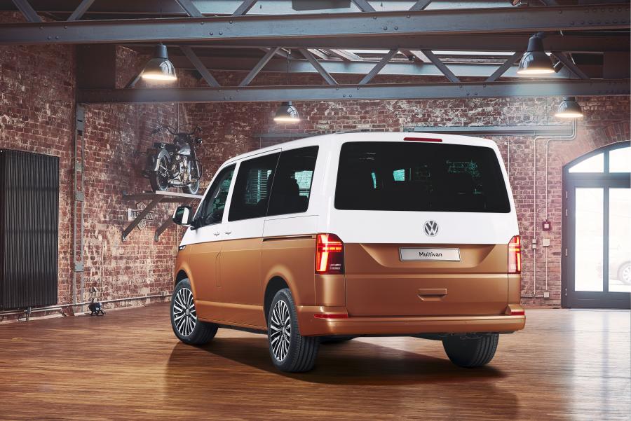  Volkswagen Multivan Bulli (T6.1) 2019 года  (фото 8 из 86)